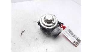 VALVULA EGR VOLKSWAGEN PASSAT (1998-2000) 1.9 TDI 115CV 1896CC - L.8240580 / 038131501D