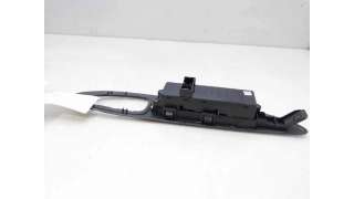 MANDO ELEVALUNAS DELANTERO IZQUIERDO NISSAN PRIMERA (2002-2006) 1.6 109CV 1597CC - L.8246108 / 25401AV640