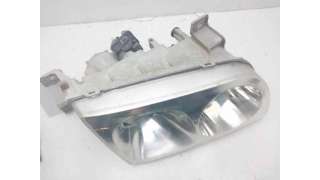 FARO DERECHO HYUNDAI TRAJET (2000-2008) 2.0 136CV 1997CC - L.8246695 / 921023A000