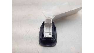 MANDO ELEVALUNAS TRASERO DERECHO PEUGEOT 2008 (2015-) 1.2 THP 130 130CV 1199CC - L.8251942 / 98242552ZD