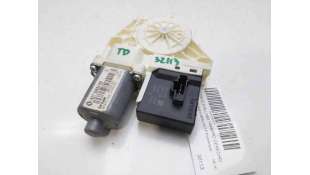 MOTOR ELEVALUNAS TRASERO DERECHO RENAULT MEGANE III FASTBACK (2009-) 1.5 DCI (BZ09, BZ0D) 110CV 1461CC - L.8256726 / 827306 2