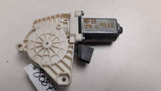 MOTOR ELEVALUNAS TRASERO DERECHO MERCEDES CLASE B  - M.808736 / 1698204642