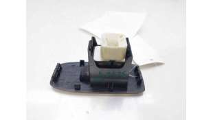 MANDO ELEVALUNAS DELANTERO DERECHO MITSUBISHI MONTERO III (2000-2006) 3.2 DI-D (V68W) 160CV 3200CC - L.8260451 / MR445659 2