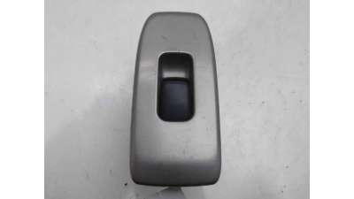 MANDO ELEVALUNAS TRASERO DERECHO MITSUBISHI MONTERO III (2000-2006) 3.2 DI-D (V68W) 160CV 3200CC - L.8260453 / MR445659