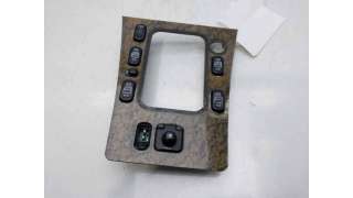 MANDO ELEVALUNAS DELANTERO IZQUIERDO MERCEDES-BENZ CLASE E (1996-1999) E 290 TURBO-D (210.017) 129CV 2874CC - L.8261197 / 2