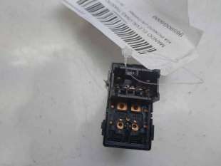 MANDO ELEVALUNAS TRASERO DERECHO KIA PICANTO (2017-) 1.0 67CV 998CC - L.8264447 / 93590G6000 2
