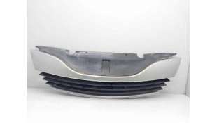 REJILLA DELANTERA RENAULT LAGUNA II (2001-2007) 1.8 16V (BG0B, BG0M) 120CV 1783CC - L.8268190 / 8200012581