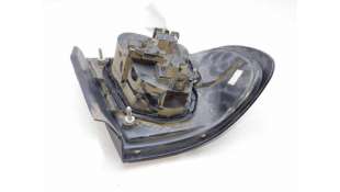 PILOTO TRASERO DERECHO NISSAN PRIMERA (1996-2001) 2.0 TD 90CV 1974CC - L.8268364 / 265502F725 2