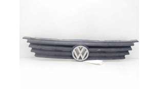 REJILLA DELANTERA VOLKSWAGEN POLO (1994-1999) 75 1.6 75CV 1598CC - L.8272625 / 3A0853601