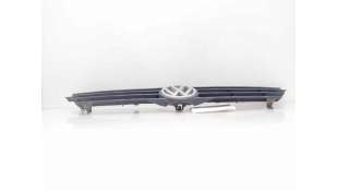 REJILLA DELANTERA VOLKSWAGEN POLO (1994-1999) 75 1.6 75CV 1598CC - L.8272625 / 3A0853601 2