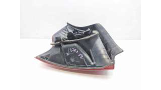 PILOTO TRASERO DERECHO TOYOTA COROLLA (2002-2006) 2.0 D-4D (CDE120R, CDE120L) 110CV 1995CC - L.8273092 / 8155102300