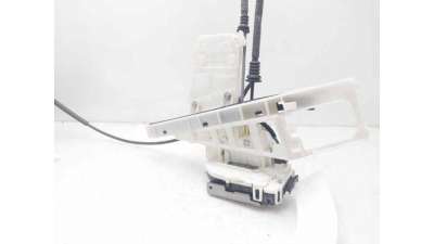 CERRADURA PUERTA TRASERA IZQUIERDA OTROS VEHICULOS - L.8274680 / 4589915AE