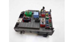 CAJA RELES / FUSIBLES CITROEN C5 I (2001-2004) 1.8 16V (DC6FZB, DC6FZE) 115CV 1749CC - L.8277549 / 9649301680