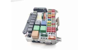 CAJA RELES / FUSIBLES OPEL VECTRA B FASTBACK (1997-2003) 2.0 DTI 16V (F68) 101CV 1995CC - L.8278381 / 13189927 2