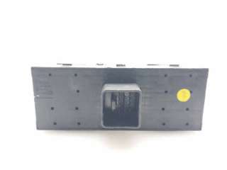MANDO ELEVALUNAS DELANTERO IZQUIERDO VOLKSWAGEN TOUAREG (2003-2010) 2.5 R5 TDI 174CV 2461CC - L.8280740 / 7L6959857A