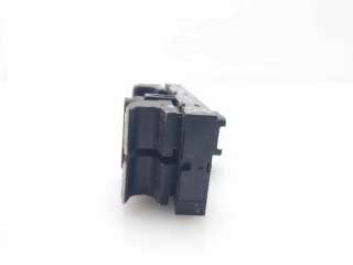 MANDO ELEVALUNAS DELANTERO IZQUIERDO VOLKSWAGEN TOUAREG (2003-2010) 2.5 R5 TDI 174CV 2461CC - L.8280740 / 7L6959857A