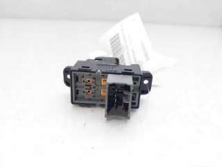 MANDO ELEVALUNAS DELANTERO DERECHO HYUNDAI I20 (2014-) 1.1 CRDI 75CV 1120CC - L.8281212 / 93580C80004X
