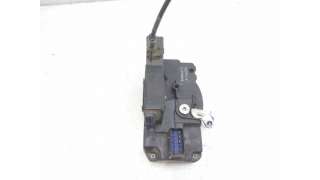 CERRADURA PUERTA DELANTERA DERECHA RENAULT TRAFIC II AUTOBÚS (2001-) 1.9 DCI 100 (JL0C) 101CV 1870CC - L.8288912 / 82000421