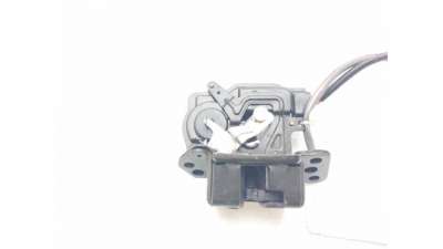CERRADURA MALETERO / PORTON TOYOTA COROLLA VERSO (2005-2009) 2.2 D-4D (AUR10) 136CV 2231CC - L.8290090 / 6935005051