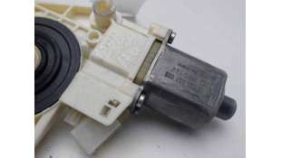 MOTOR ELEVALUNAS DELANTERO IZQUIERDO MERCEDES-BENZ CLASE C (2009-2014) C 200 CDI (204.001) 136CV 2143CC - L.8290155 / A2048 2