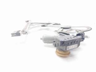 ELEVALUNAS DELANTERO DERECHO TOYOTA COROLLA VERSO (2005-2009) 2.2 D-4D (AUR10) 136CV 2231CC - L.8290179 / 698100F010 2