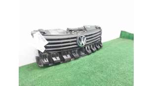 REJILLA DELANTERA VOLKSWAGEN PASSAT (1996-2000) 1.8 125CV 1781CC - L.8292468 / 3B0807231 2