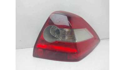 PILOTO TRASERO DERECHO RENAULT MEGANE II SEDÁN (2003-2010) 1.5 DCI (LM0F, LM0T, LM2B) 82CV 1461CC - L.8293067 / 8200142681