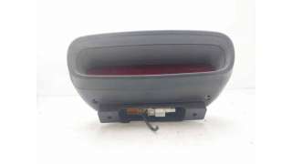 LUZ CENTRAL DE FRENO HYUNDAI SANTA FÉ I (2001-2006) 2.0 CRDI 4X4 113CV 1991CC - L.8298843 / 92750260