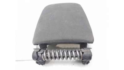 APOYABRAZOS CENTRAL VOLKSWAGEN GOLF V (2007-2008) 1.6 MULTIFUEL 102CV 1595CC - L.8314582 / 1K0864207B