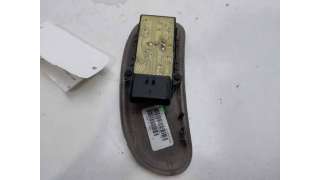 MANDO ELEVALUNAS DELANTERO IZQUIERDO CHRYSLER VOYAGER IV (2000-2008) 3.3 174CV 3301CC - L.8316860 / 04685732AB
