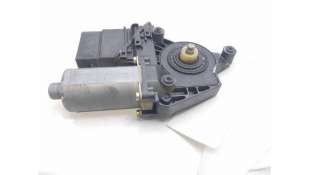 MOTOR ELEVALUNAS TRASERO IZQUIERDO VOLKSWAGEN PASSAT (1996-2000) 1.8 125CV 1781CC - L.8317668 / 3B5839751A
