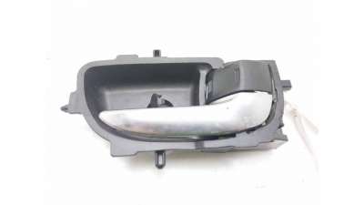 MANETA INTERIOR DELANTERA DERECHA TOYOTA AURIS (2012-2018) 1.8 HYBRID (ZWE186) 99CV 1798CC - L.8323754 / 692050D271