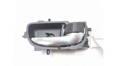 MANETA INTERIOR DELANTERA DERECHA TOYOTA AURIS (2012-2018) 1.8 HYBRID (ZWE186) 99CV 1798CC - L.8323756 / 692050D271