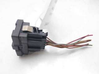 MANDO ELEVALUNAS DELANTERO IZQUIERDO VOLKSWAGEN PASSAT (1990-1996) 2.0 115CV 1984CC - L.8326243 / 3A0959855