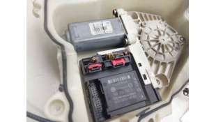 ELEVALUNAS DELANTERO IZQUIERDO SEAT ALTEA (2010-) 2.0 TDI 16V 4WD 140CV 1968CC - L.8329480 / 5P0837461 2