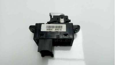 MANDO ELEVALUNAS TRASERO IZQUIERDO KIA CARENS  - M.858117 / 93575A4030