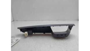 MANDO ELEVALUNAS DELANTERO DERECHO KIA CEED SW (2007-2012) 2.0 CRDI 140 140CV 1991CC - L.8338835 / 823611H000 2