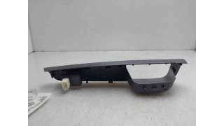 MANDO ELEVALUNAS DELANTERO DERECHO KIA CEED SW (2007-2012) 2.0 CRDI 140 140CV 1991CC - L.8338835 / 823611H000