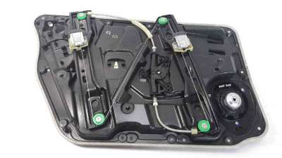 ELEVALUNAS DELANTERO DERECHO INFINITI Q30  - M.859186 / 928337101