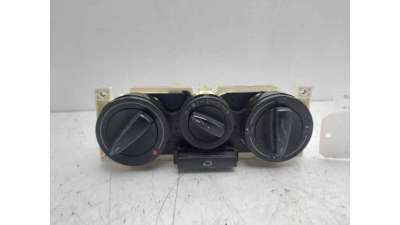 MANDO CALEFACCION /  AIRE ACONDICIONADO VOLKSWAGEN POLO (1999-2001) 1.4 16V 75CV 1390CC - L.8343235 / 1J0819045F