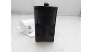 MANDO LUCES VOLKSWAGEN POLO (2001-2008) 1.4 16V 75CV 1390CC - L.8350440 / 6Q0941531 2