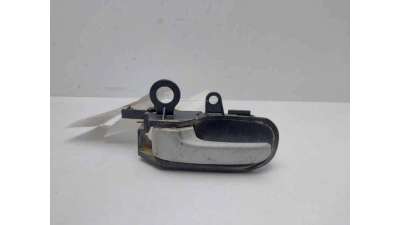 MANETA INTERIOR TRASERA IZQUIERDA TOYOTA YARIS (2001-2005) 1.4 D-4D (NLP10) 75CV 1364CC - L.8351164 / 692060D030B2