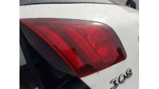 PILOTO TRASERO IZQUIERDO...