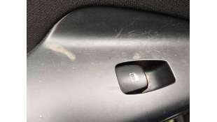 MANDO ELEVALUNAS TRASERO...