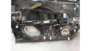 ELEVALUNAS DELANTERO...