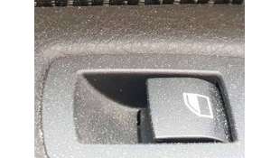 MANDO ELEVALUNAS TRASERO...