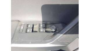 MANDO ELEVALUNAS DELANTERO...