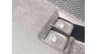 MANDO ELEVALUNAS DELANTERO...