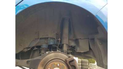 PLASTICO PASE RUEDA TRAS. IZQ. TOYOTA...