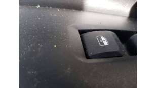 MANDO ELEVALUNAS TRASERO...